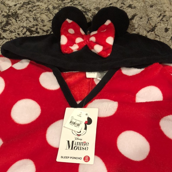 Disney Other - Disney Minnie Mouse Sleep/Lounge Poncho (One size)